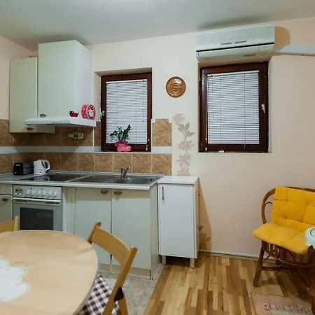 Lausev Garden * Subotica